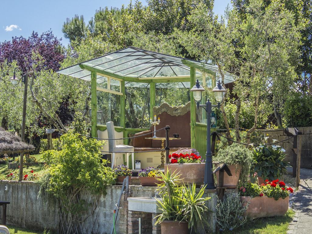 Il Nido D'Amore - Lorenzana Colombaie Bed and Breakfast Εξωτερικό φωτογραφία