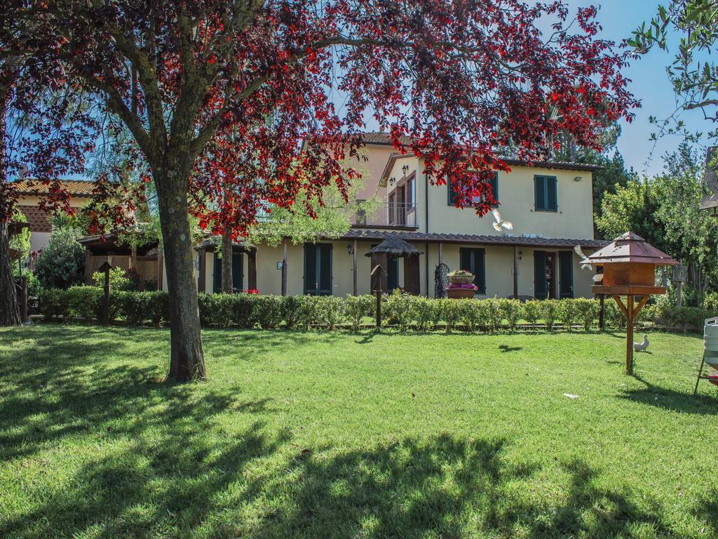 Il Nido D'Amore - Lorenzana Colombaie Bed and Breakfast Εξωτερικό φωτογραφία